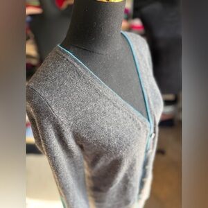 Gray and Blue V-Neck Women's Cashmere Cardigan Sweater, Sutton Studio, L